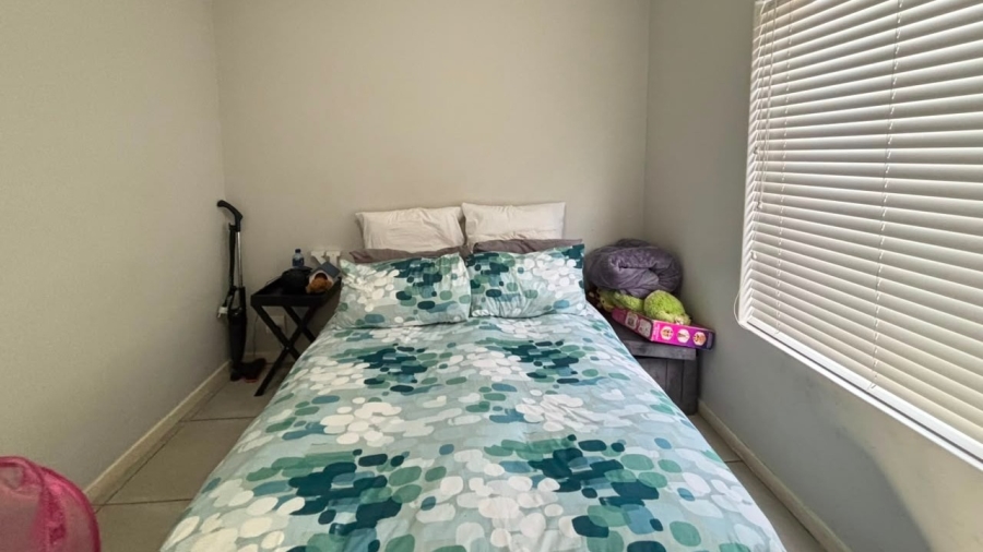 2 Bedroom Property for Sale in Parklands Western Cape